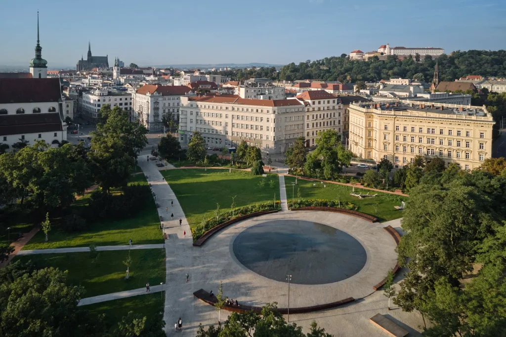 Park na Moravském náměstí